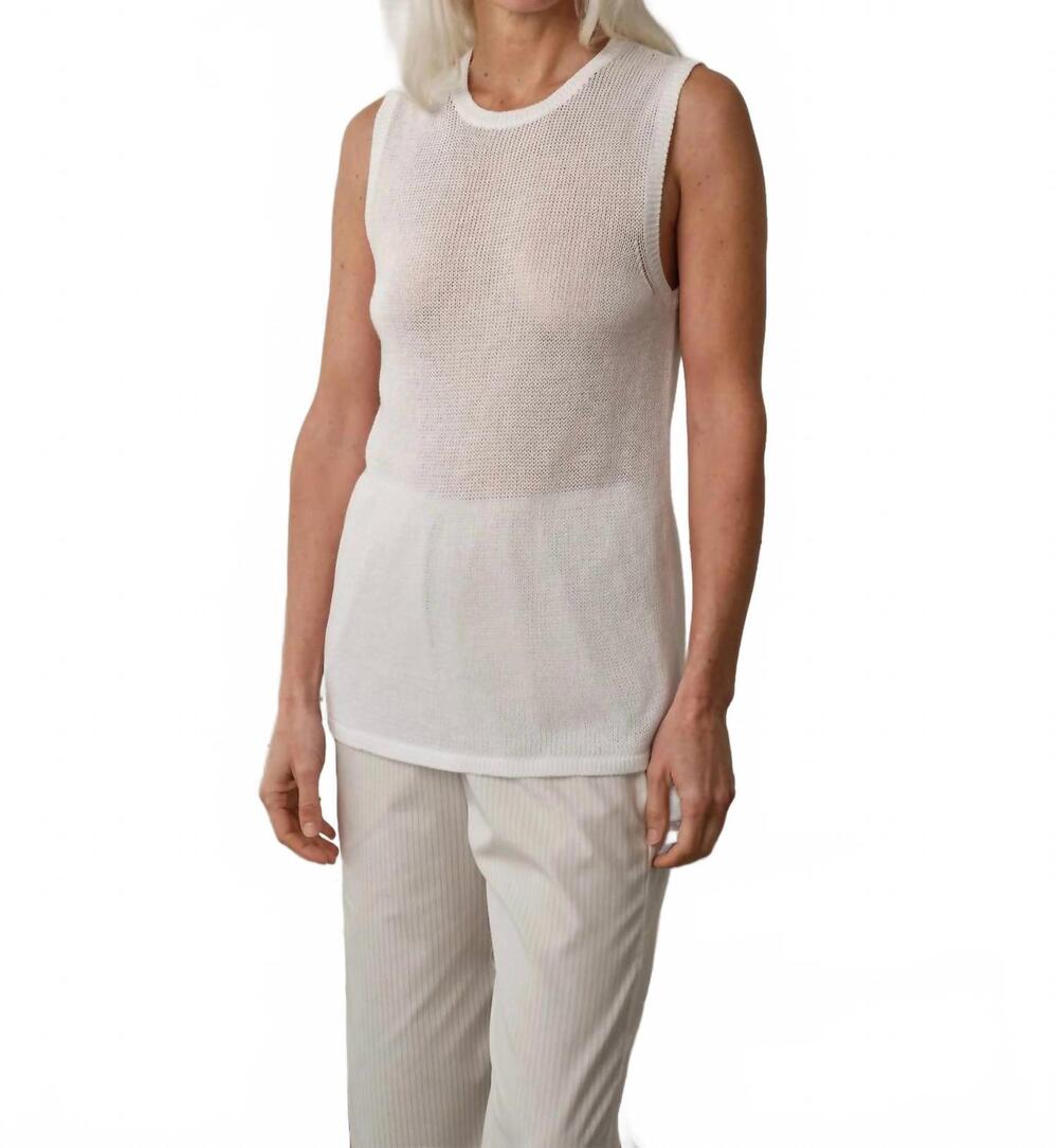 NEW DONNI. knit shell top in powder
